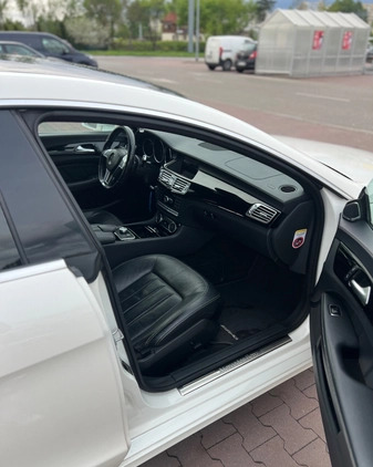 Mercedes-Benz CLS cena 86000 przebieg: 235000, rok produkcji 2011 z Warszawa małe 277